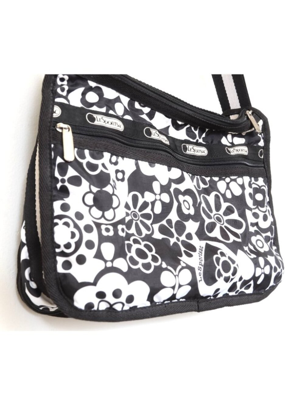 Lesportsac Deluxe Everyday Bag Black White Retro Bold Floral Crossbody Purse - Picture 7 of 9